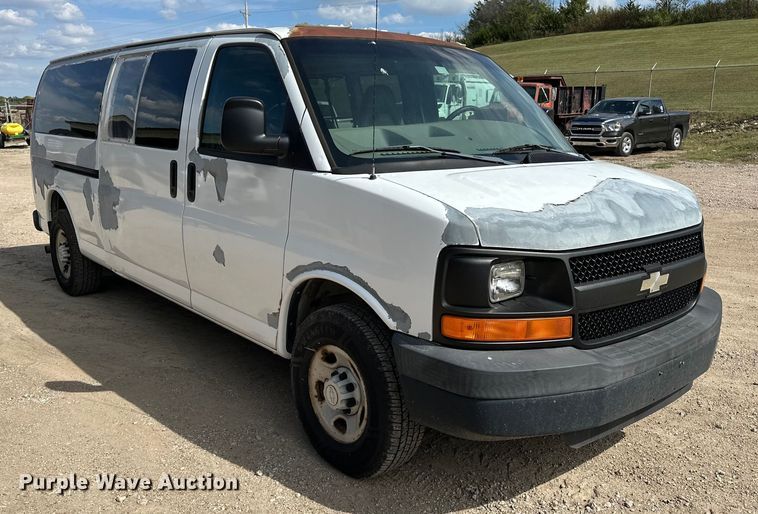 image for item DP8887 2008 Chevrolet Express 3500 van