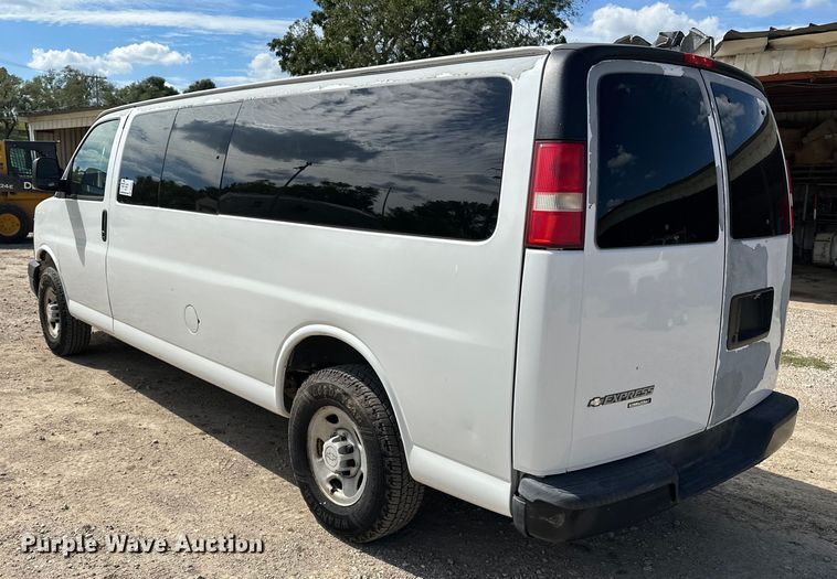 image for item DP8887 2008 Chevrolet Express 3500 van