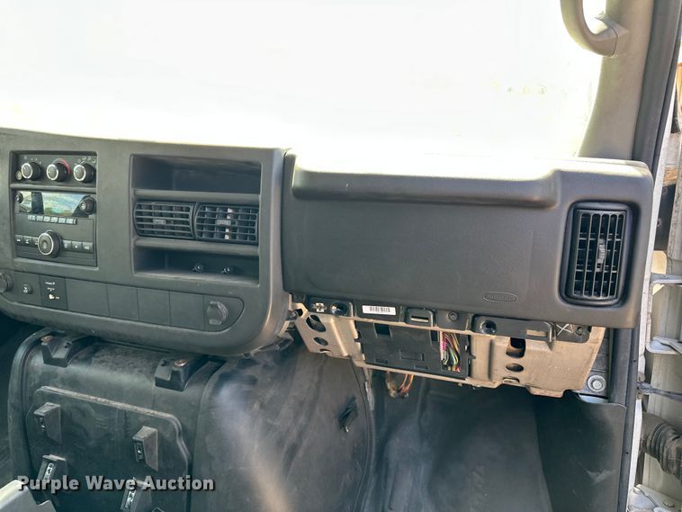 image for item DP8887 2008 Chevrolet Express 3500 van