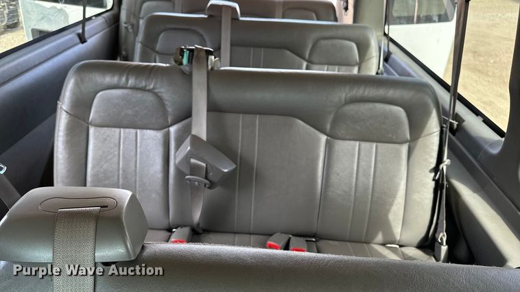 image for item DP8887 2008 Chevrolet Express 3500 van