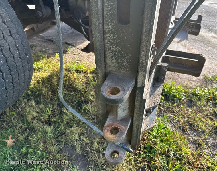 image for item DT6404 1999 International 2554 dump truck