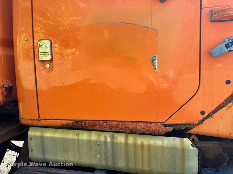 image for item DT6404 1999 International 2554 dump truck