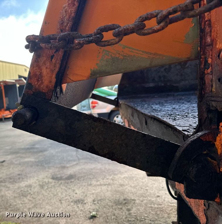 image for item DT6404 1999 International 2554 dump truck