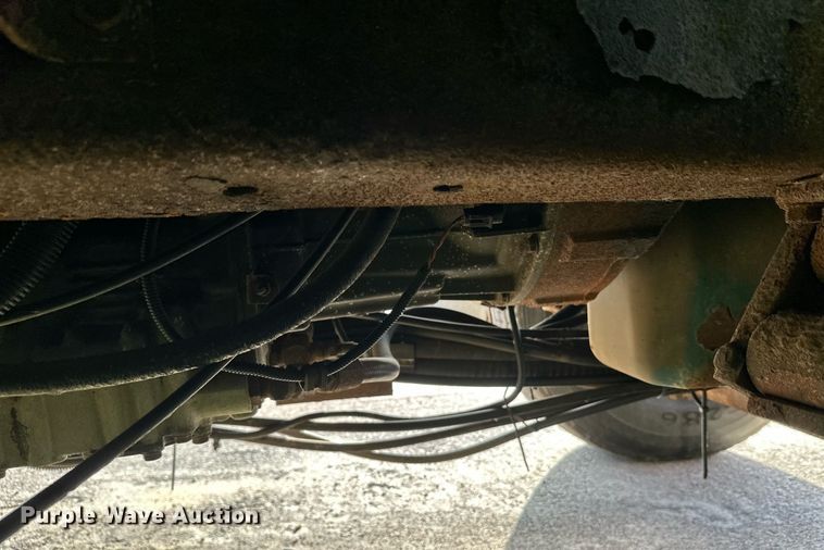 image for item DT6404 1999 International 2554 dump truck