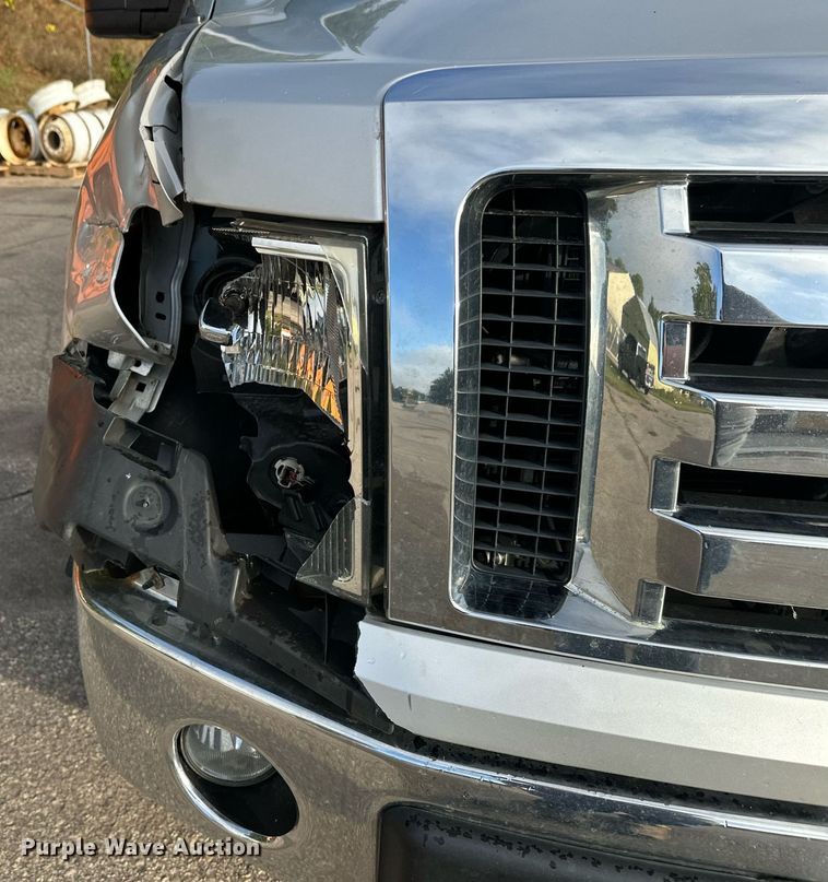 image for item DT6406 2011 Ford F150 SuperCrew pickup truck