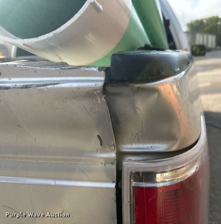 image for item DT6406 2011 Ford F150 SuperCrew pickup truck