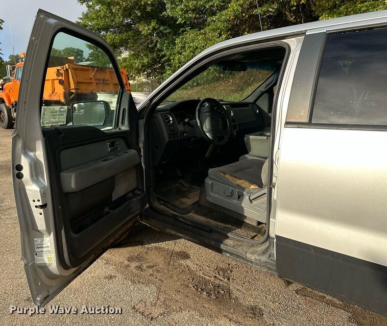 image for item DT6406 2011 Ford F150 SuperCrew pickup truck