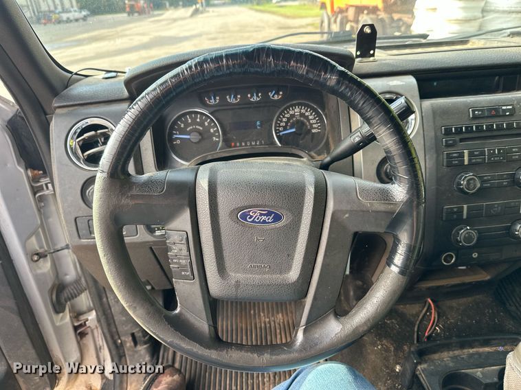 image for item DT6406 2011 Ford F150 SuperCrew pickup truck