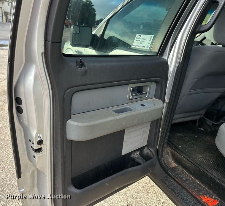 image for item DT6406 2011 Ford F150 SuperCrew pickup truck