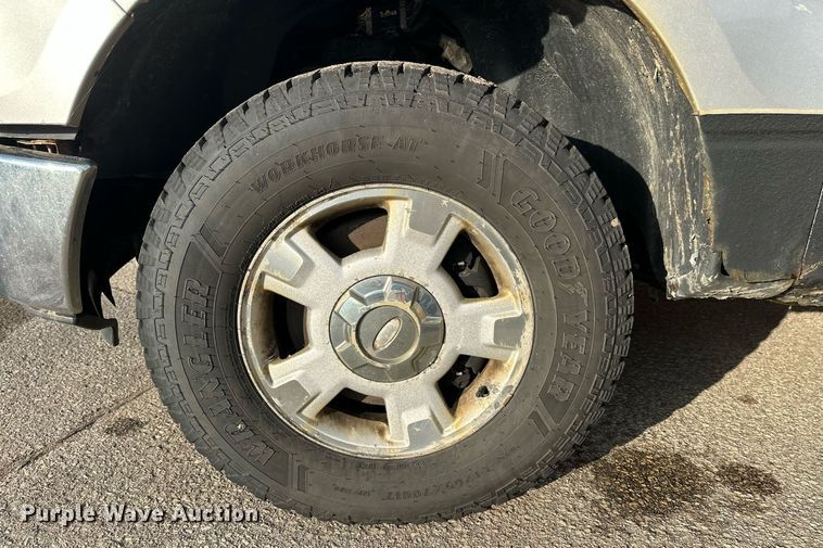 image for item DT6406 2011 Ford F150 SuperCrew pickup truck