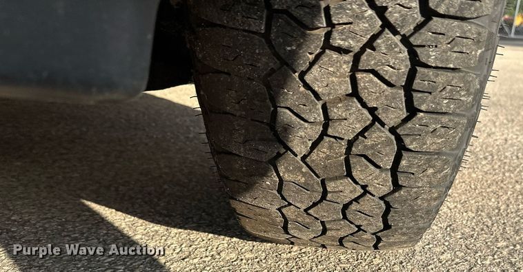 image for item DT6406 2011 Ford F150 SuperCrew pickup truck