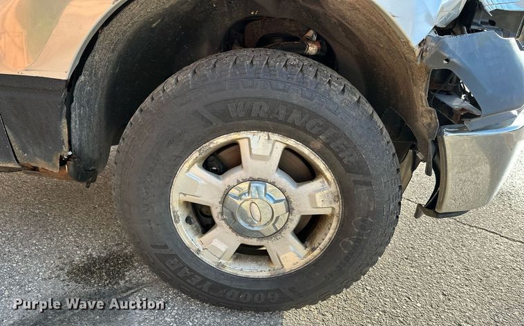 image for item DT6406 2011 Ford F150 SuperCrew pickup truck