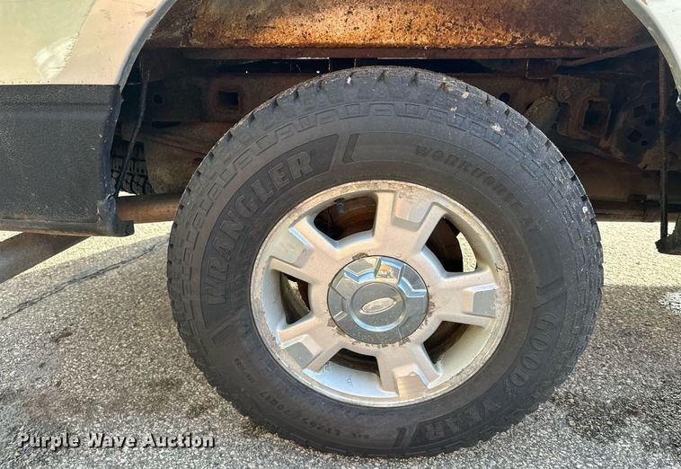 image for item DT6406 2011 Ford F150 SuperCrew pickup truck