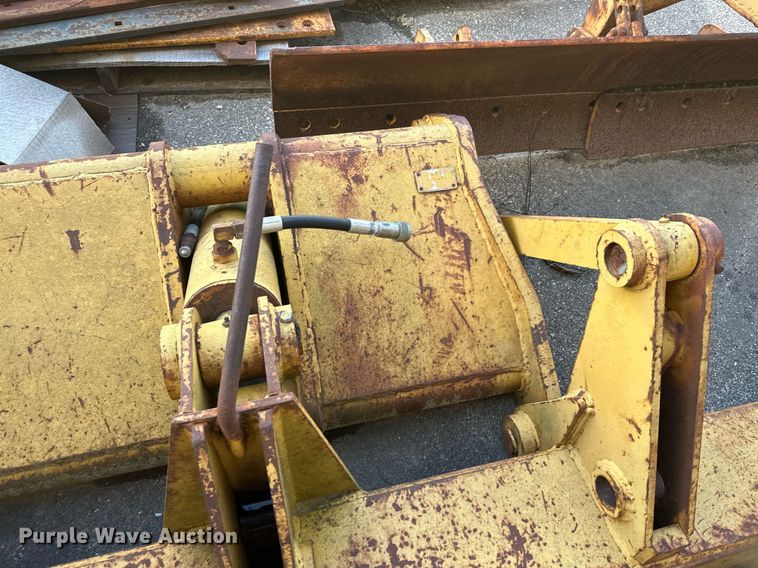 image for item DT6408 Equipment attachments