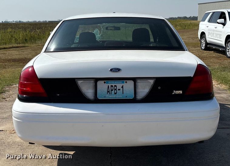 image for item DU1325 2009 Ford Crown Victoria Police Interceptor 