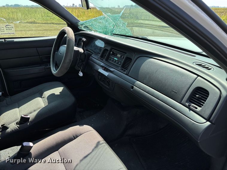 image for item DU1325 2009 Ford Crown Victoria Police Interceptor 