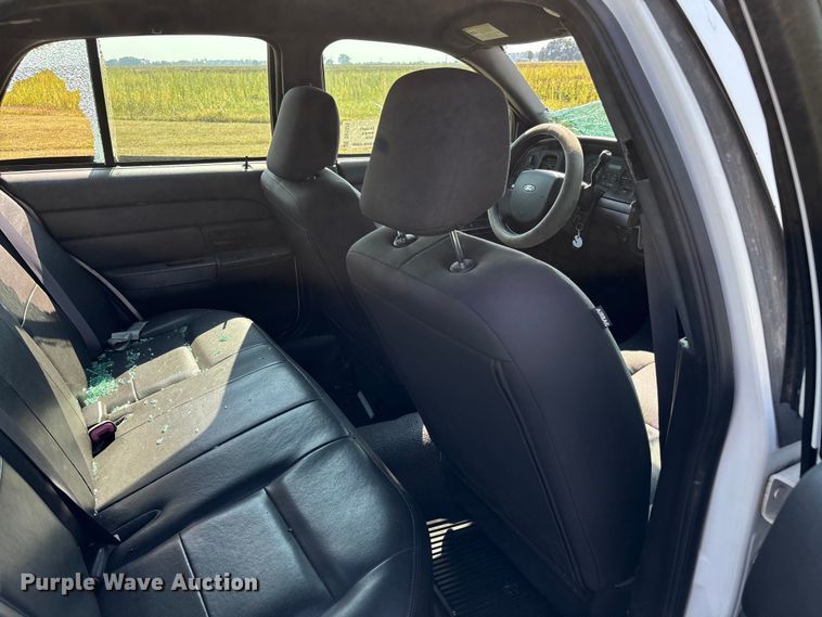 image for item DU1325 2009 Ford Crown Victoria Police Interceptor 