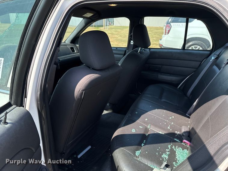 image for item DU1325 2009 Ford Crown Victoria Police Interceptor 