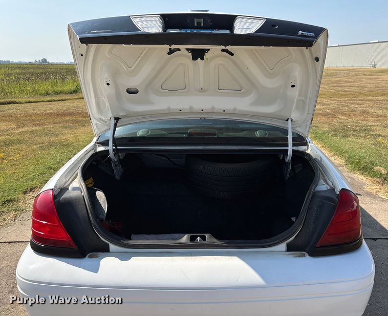 image for item DU1325 2009 Ford Crown Victoria Police Interceptor 