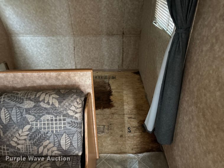 image for item DU1339 2006 Nomad Skyline camper