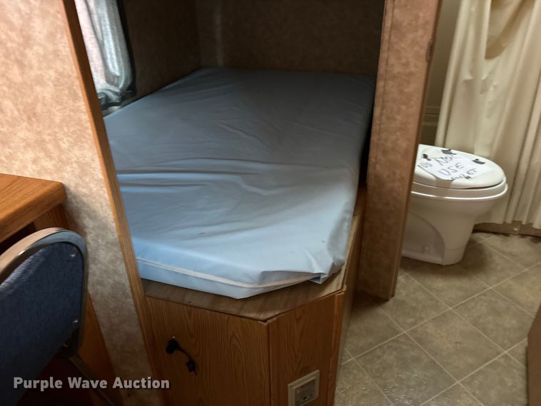 image for item DU1339 2006 Nomad Skyline camper