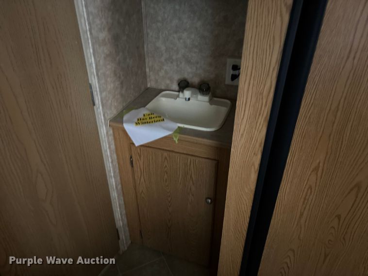 image for item DU1339 2006 Nomad Skyline camper