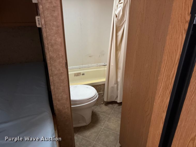 image for item DU1339 2006 Nomad Skyline camper