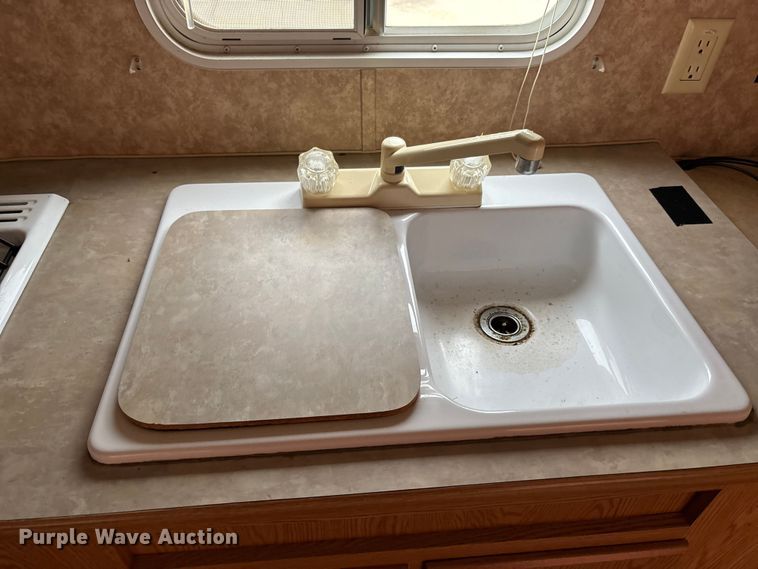 image for item DU1339 2006 Nomad Skyline camper