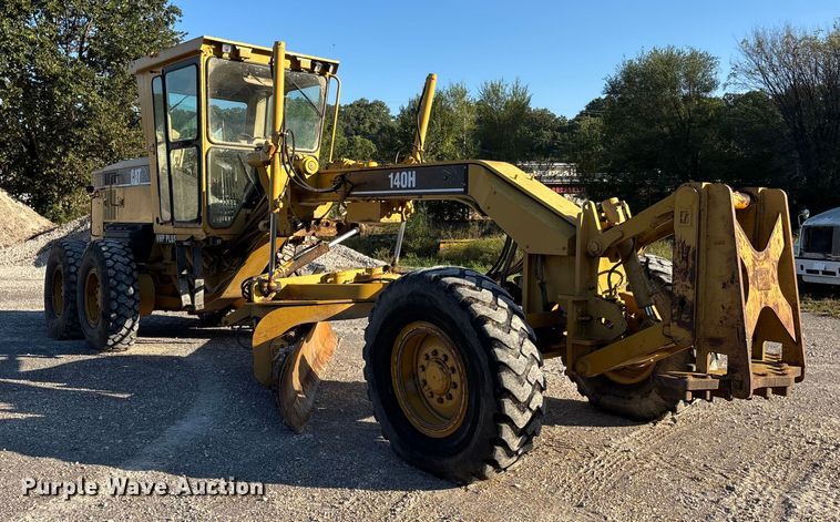 image for item DU1352 2006 Caterpillar 140H motor grader