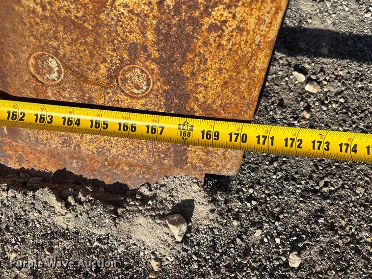 image for item DU1352 2006 Caterpillar 140H motor grader