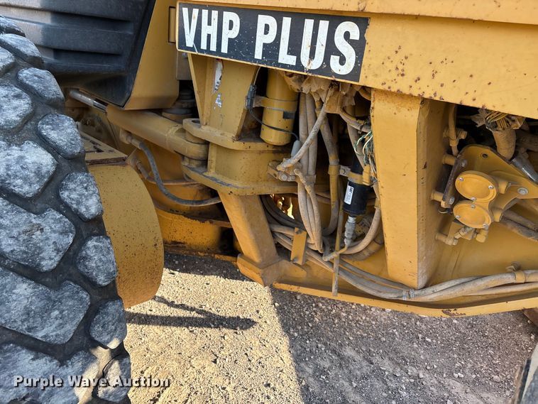 image for item DU1352 2006 Caterpillar 140H motor grader