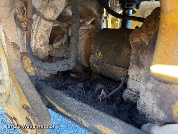 image for item DU1352 2006 Caterpillar 140H motor grader