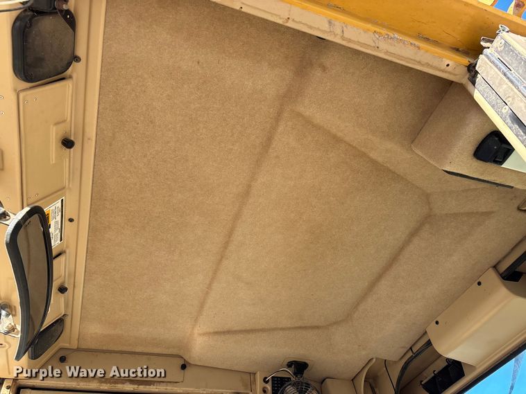 image for item DU1352 2006 Caterpillar 140H motor grader