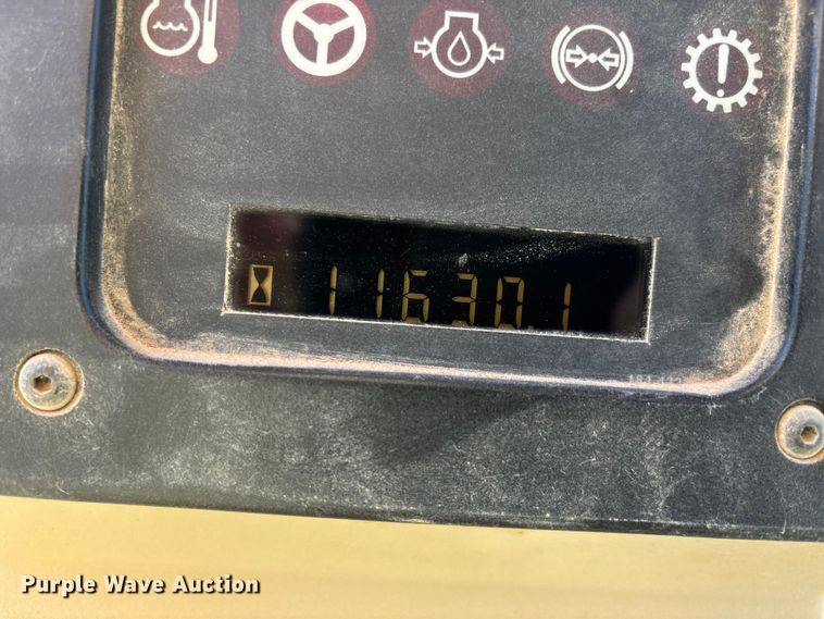 image for item DU1352 2006 Caterpillar 140H motor grader