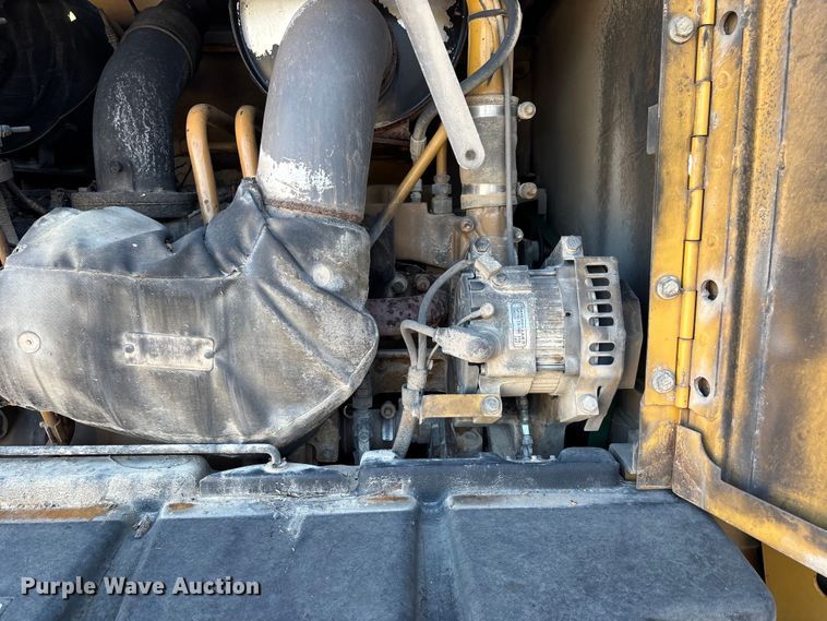 image for item DU1352 2006 Caterpillar 140H motor grader