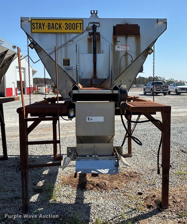 image for item DU1353 Swenson spreader