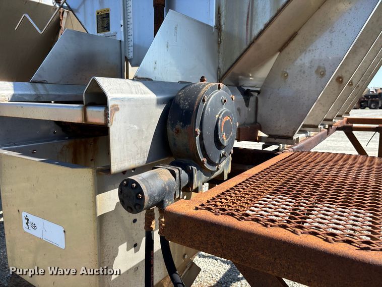 image for item DU1353 Swenson spreader