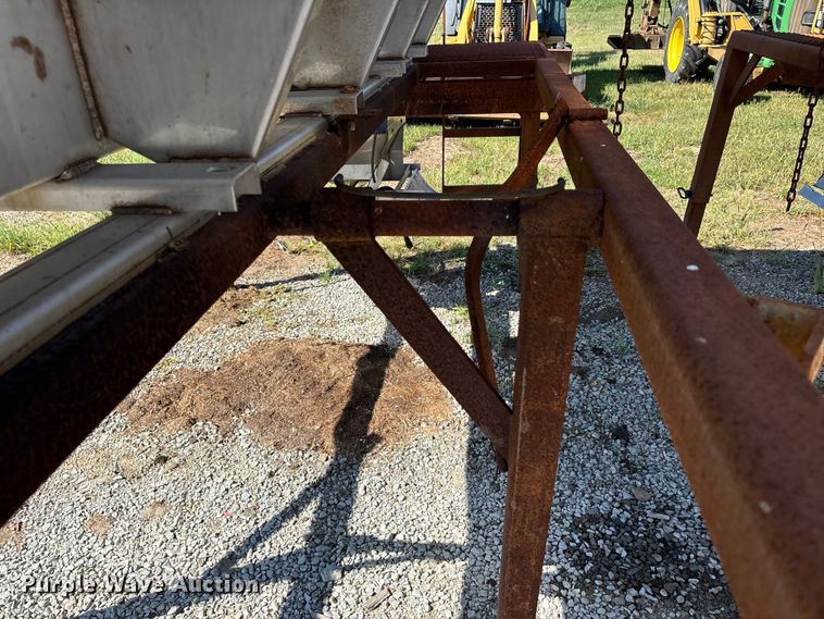 image for item DU1353 Swenson spreader