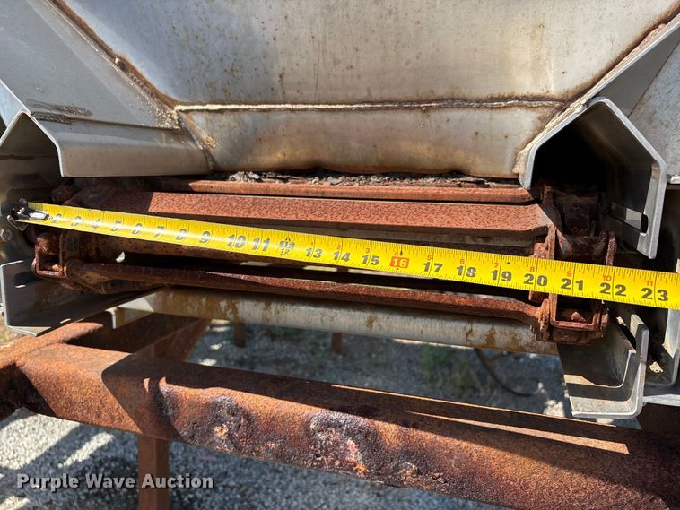 image for item DU1354 Swenson spreader