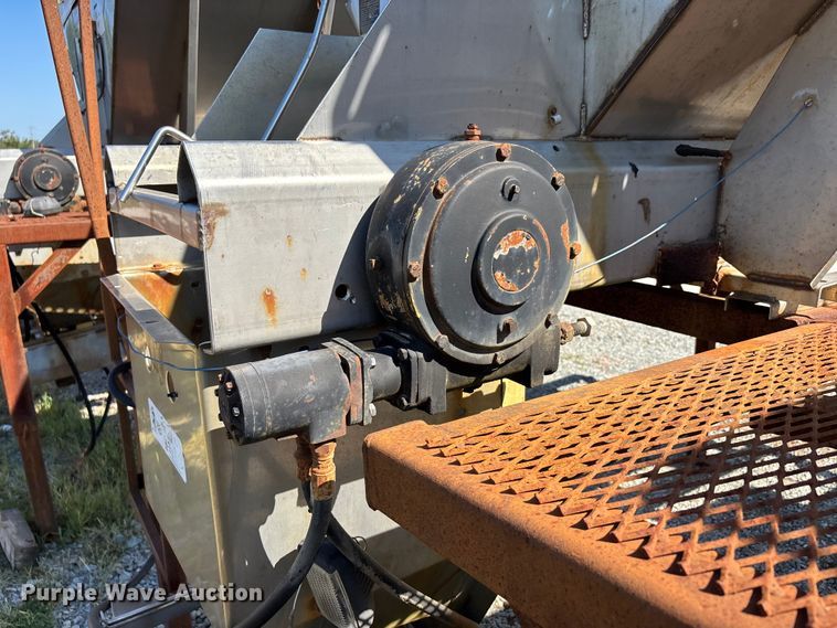 image for item DU1354 Swenson spreader