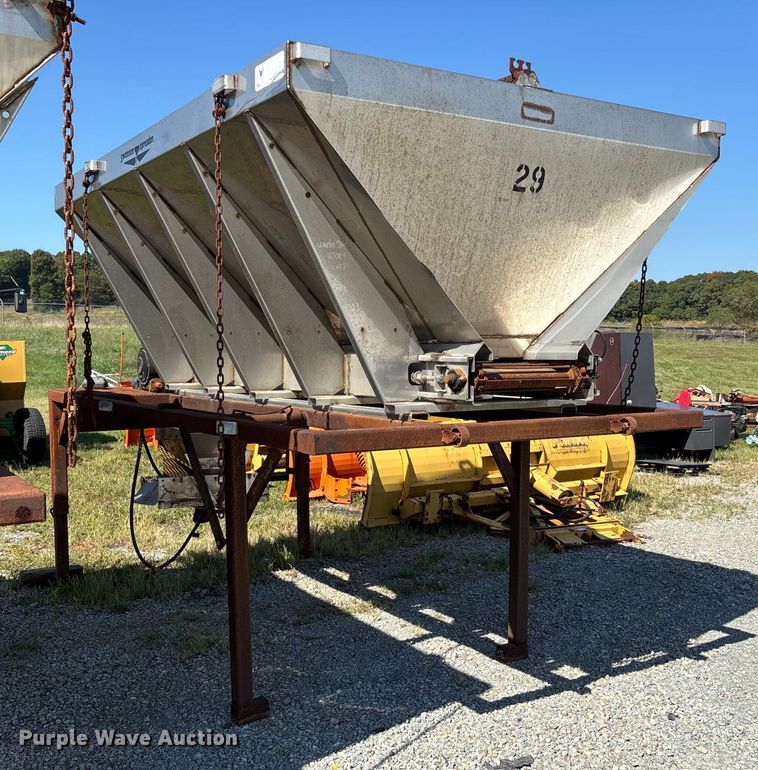 image for item DU1355 Swenson spreader