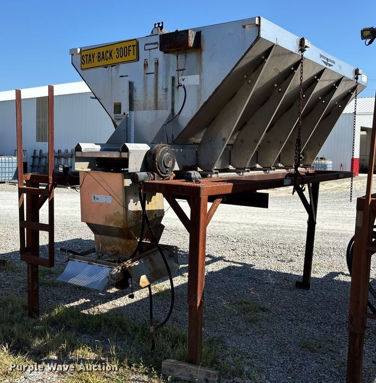 image for item DU1355 Swenson spreader