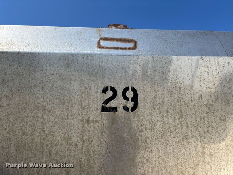 image for item DU1355 Swenson spreader