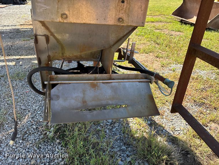 image for item DU1355 Swenson spreader