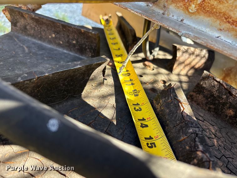 image for item DU1355 Swenson spreader