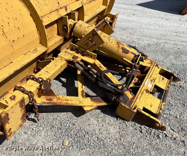 image for item DU1356 10' W snow plow