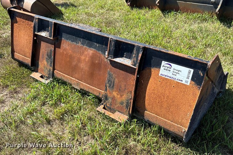 image for item DU1362 Skid steer attachments 