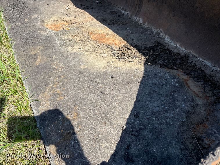 image for item DU1362 Skid steer attachments 