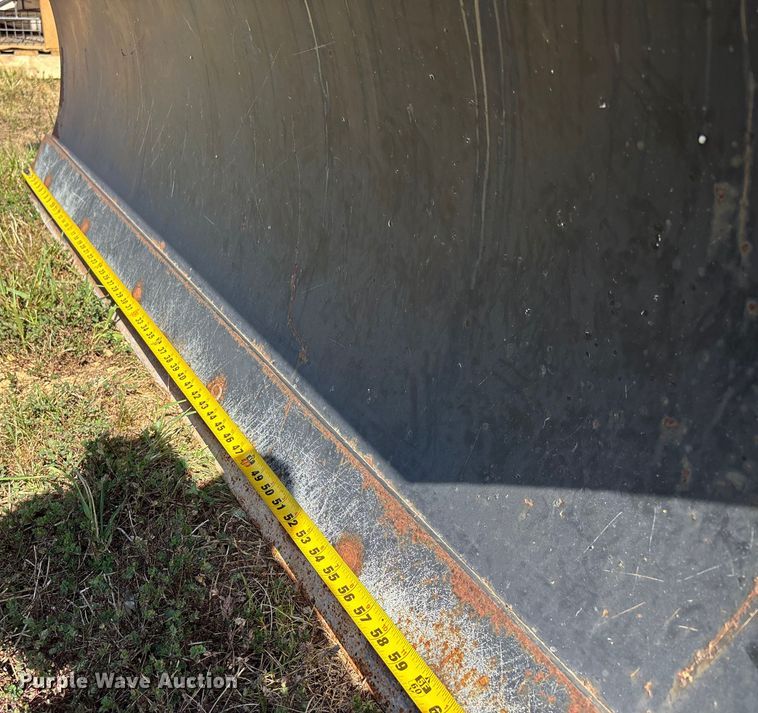 image for item DU1362 Skid steer attachments 