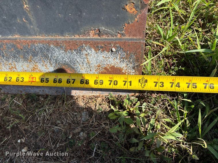 image for item DU1362 Skid steer attachments 